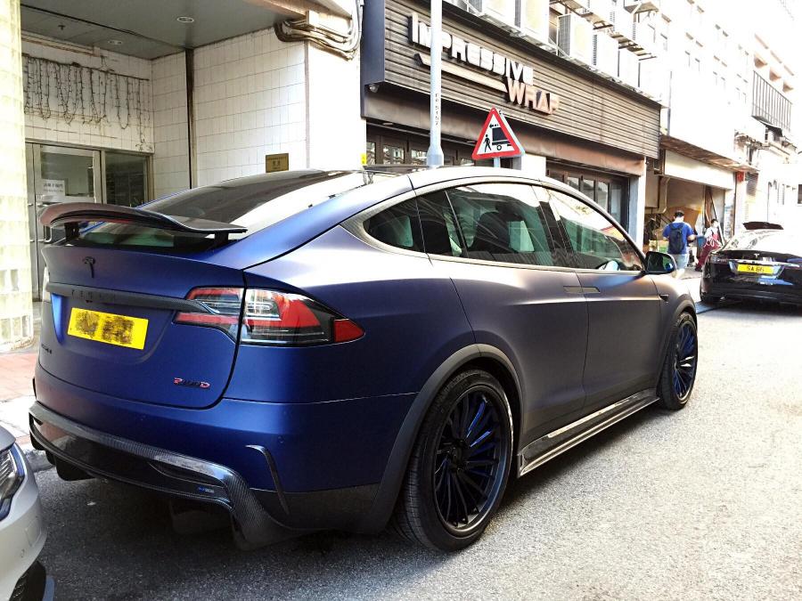  Tesla Model X P100D on Salvani Wheels 2017 года  (JP) (фото 8 из 11)
